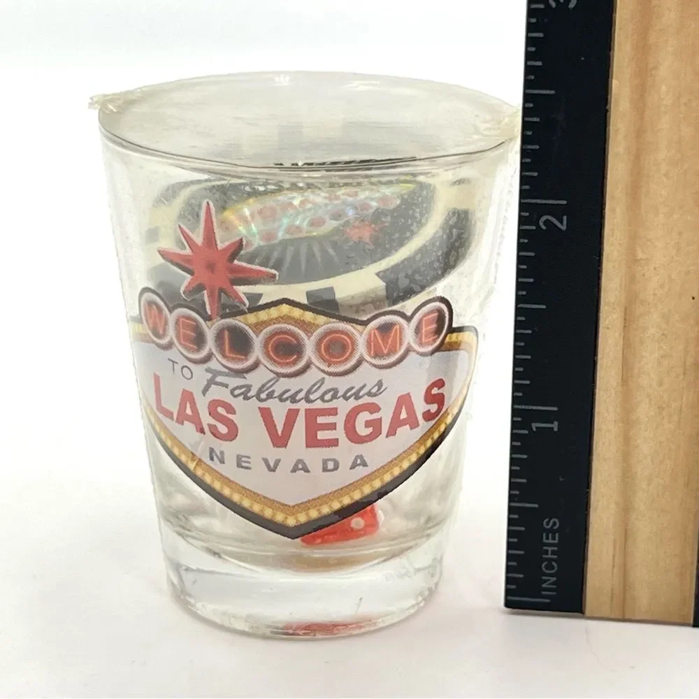 Las Vegas Shot Glass Welcome & Come Back Soon Souvenir‎ Poker Chip & Red Dice
